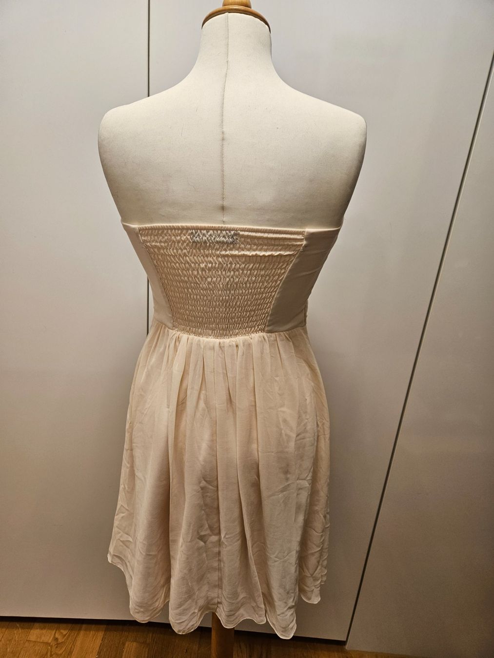 Vila Kleider: Festliches Boho Cocktailkleid Vila Gr. M – Gebraucht aus Zürich von ColdCoffee 1