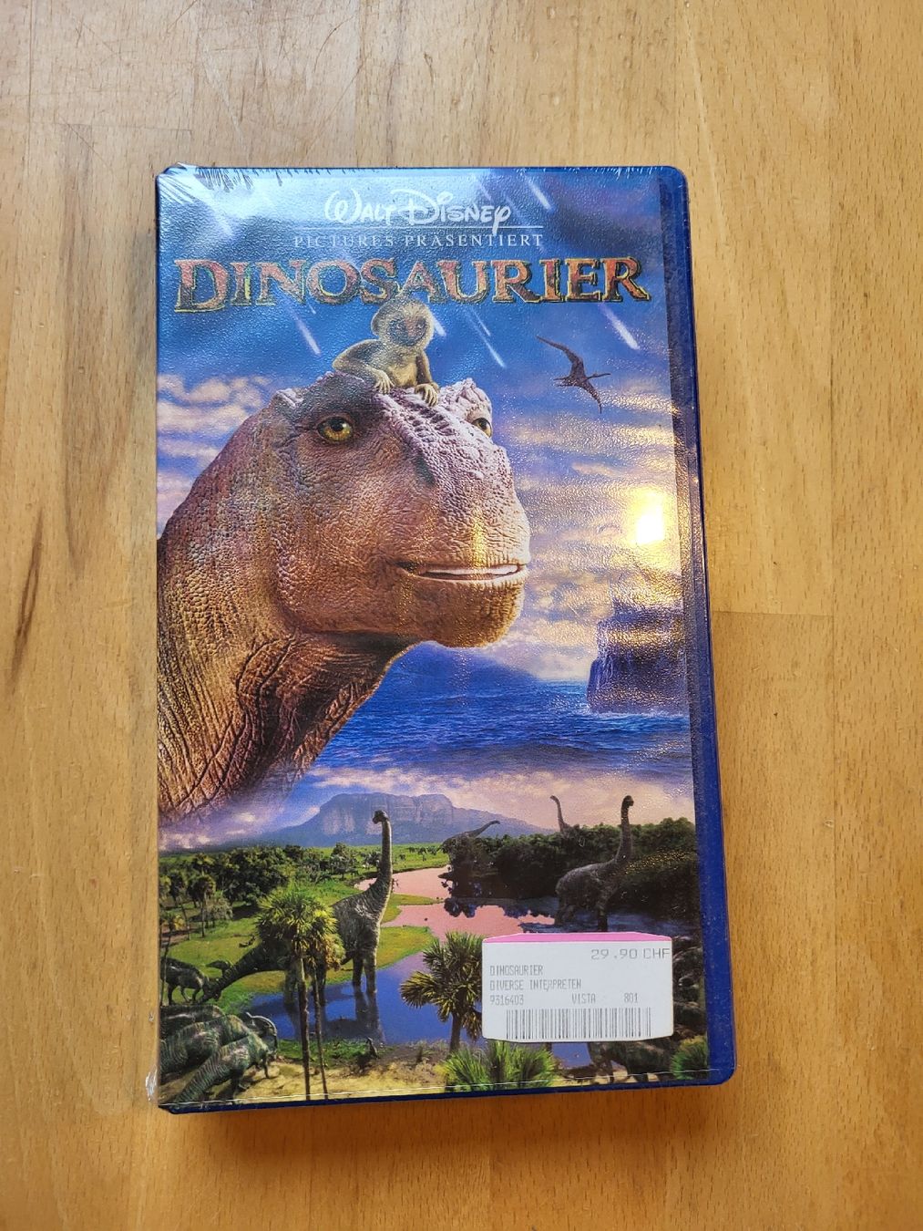Alle VHS: Disney Dinosaurier VHS - Neu & OVP – Neu und originalverpackt aus Ettiswil von beekeper13