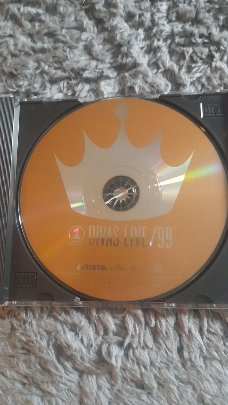 CDs: DIVAS   LIVE/99     COMPILATION CD – Gebraucht aus Wetzikon ZH von Ramones01 2