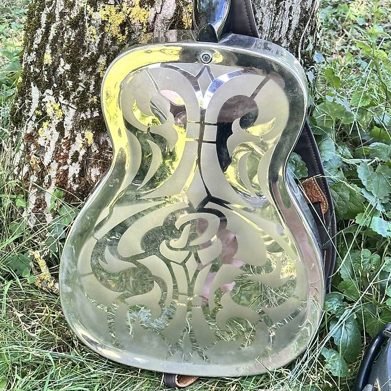 Strumenti musicali: DOBRO OMI 33D  1972  Ex. Steve Howe Yes – Usato da Carouge GE venduto da Domblo 4