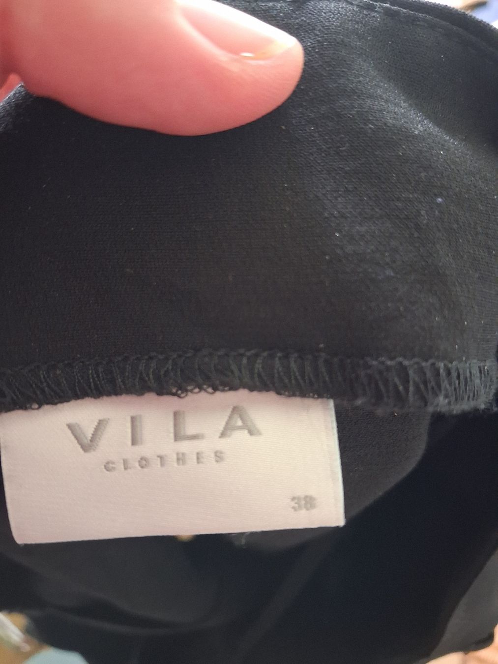 Vila Vestiti: Black mini dress VILA size S/M viscose – Nuovo (secondo la descrizione) da Wil SG venduto da tre_g2l7 1