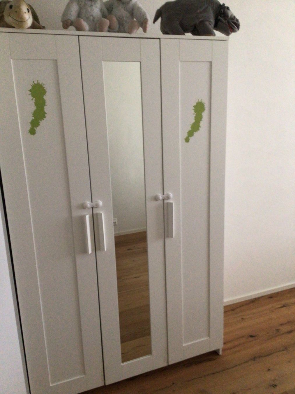 Ikea Armadi: Kleiderschrank – Usato da Einsiedeln venduto da Tru7