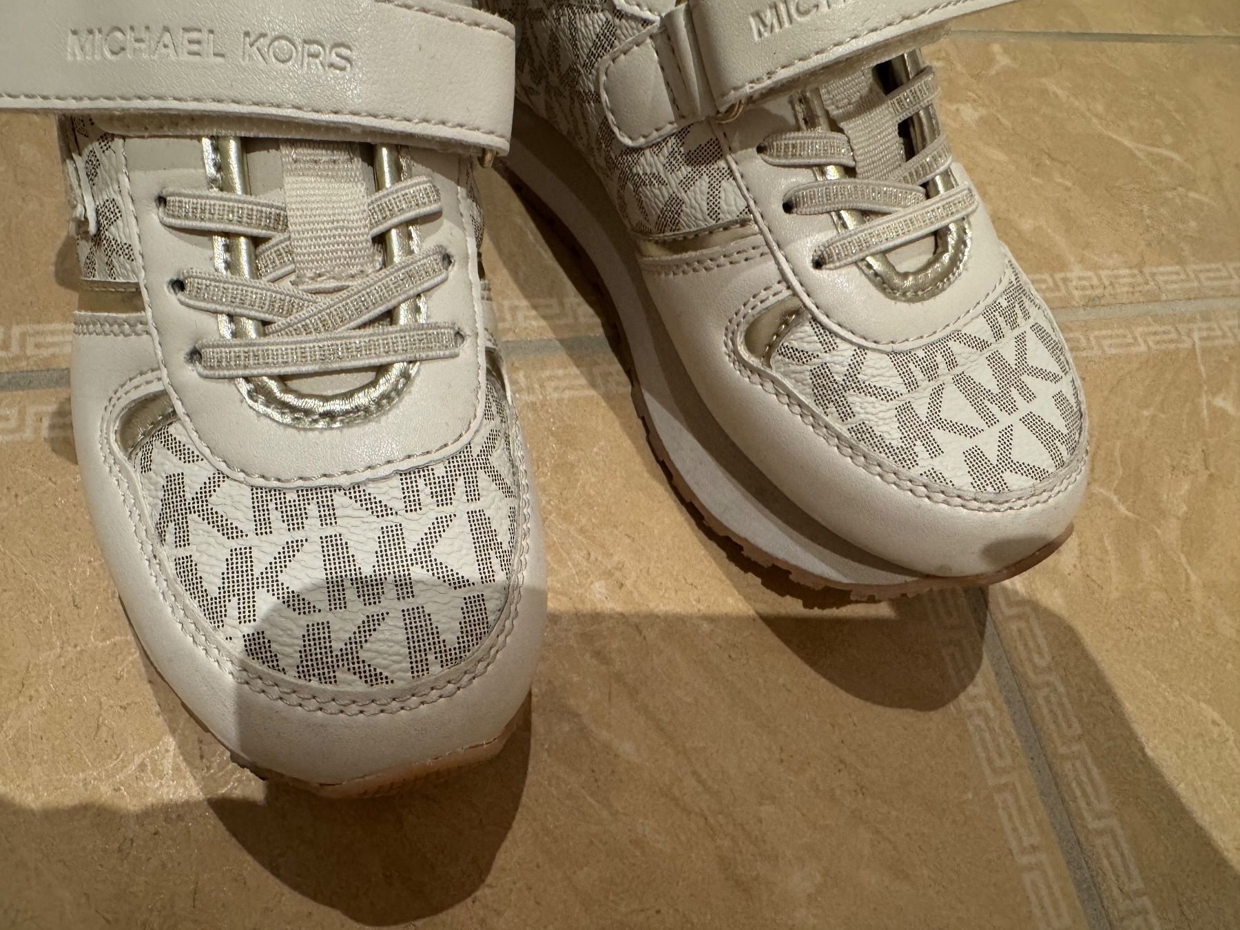 Scarpe per ragazze: Michael Kors NWT coole Sneakers, 31 – Nuovo (secondo la descrizione) da Klingnau venduto da Markus14 1