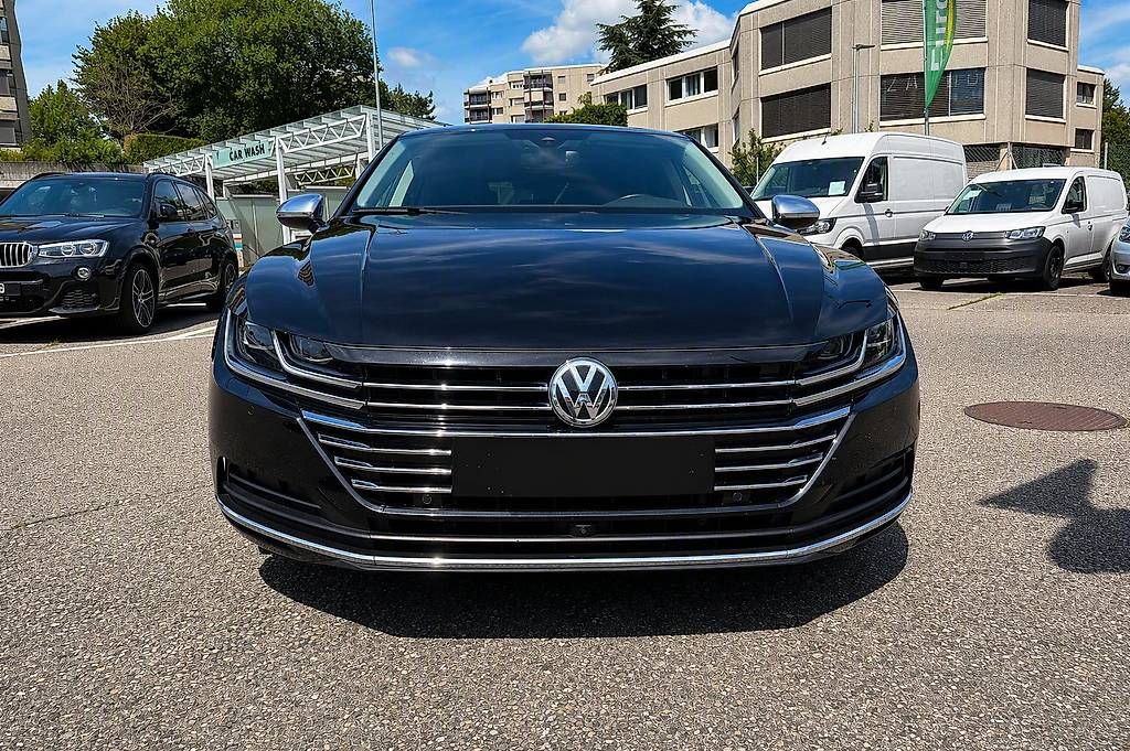 Automobili: VW 2.0 TSI Elegance DSG 190cv – Usato da Villars-sur-Glâne venduto da Cannelle101