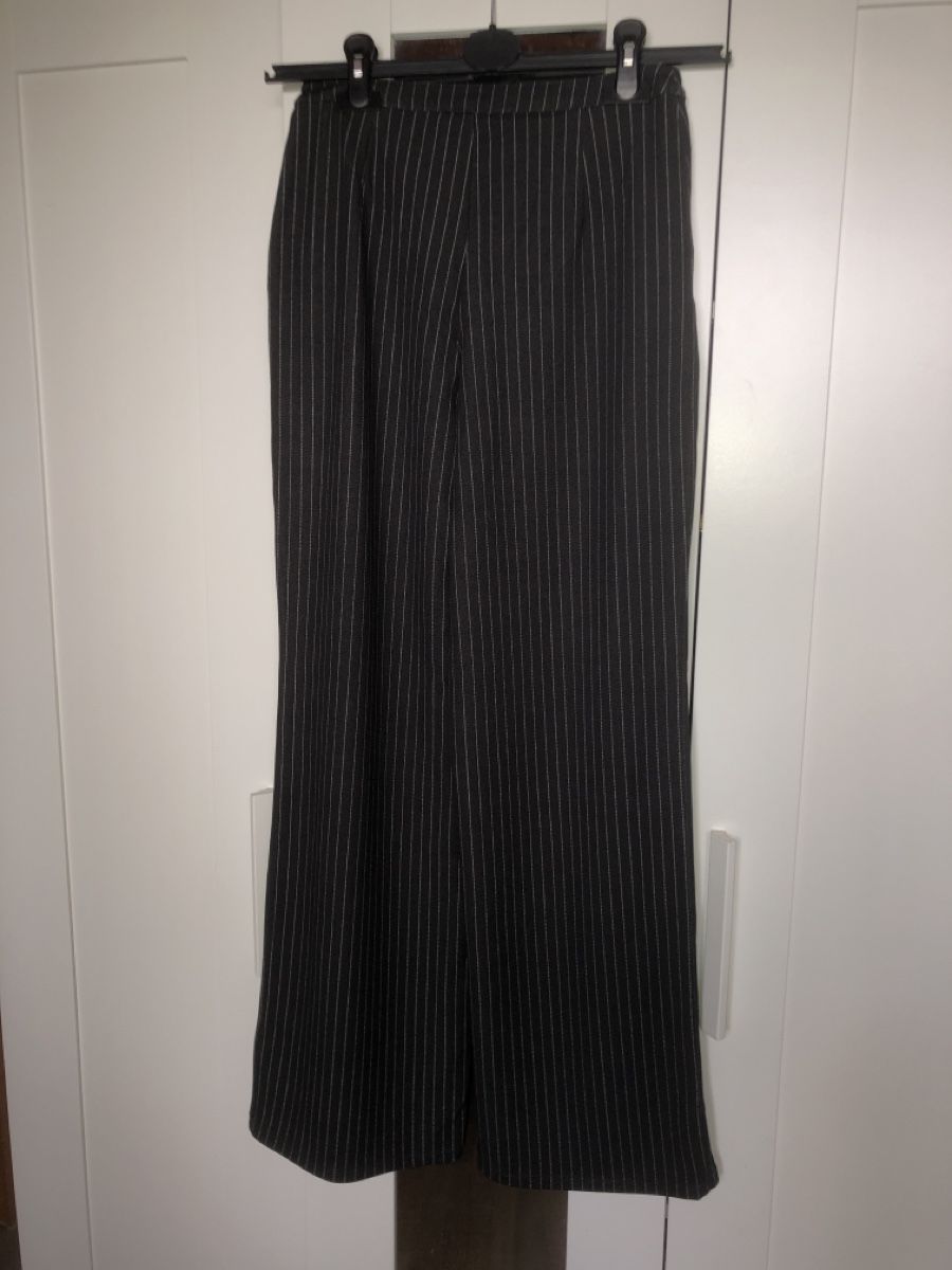 H&M Pantaloni: Hose von H&M Gr XS – Usato da Balsthal venduto da Katzenfan99 1