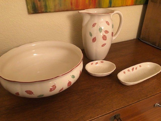 Villeroy & Boch Piatti di portata: Ensemble  de bain Villeroy et Boch – Usato da Chézard St Martin venduto da schmitt 2