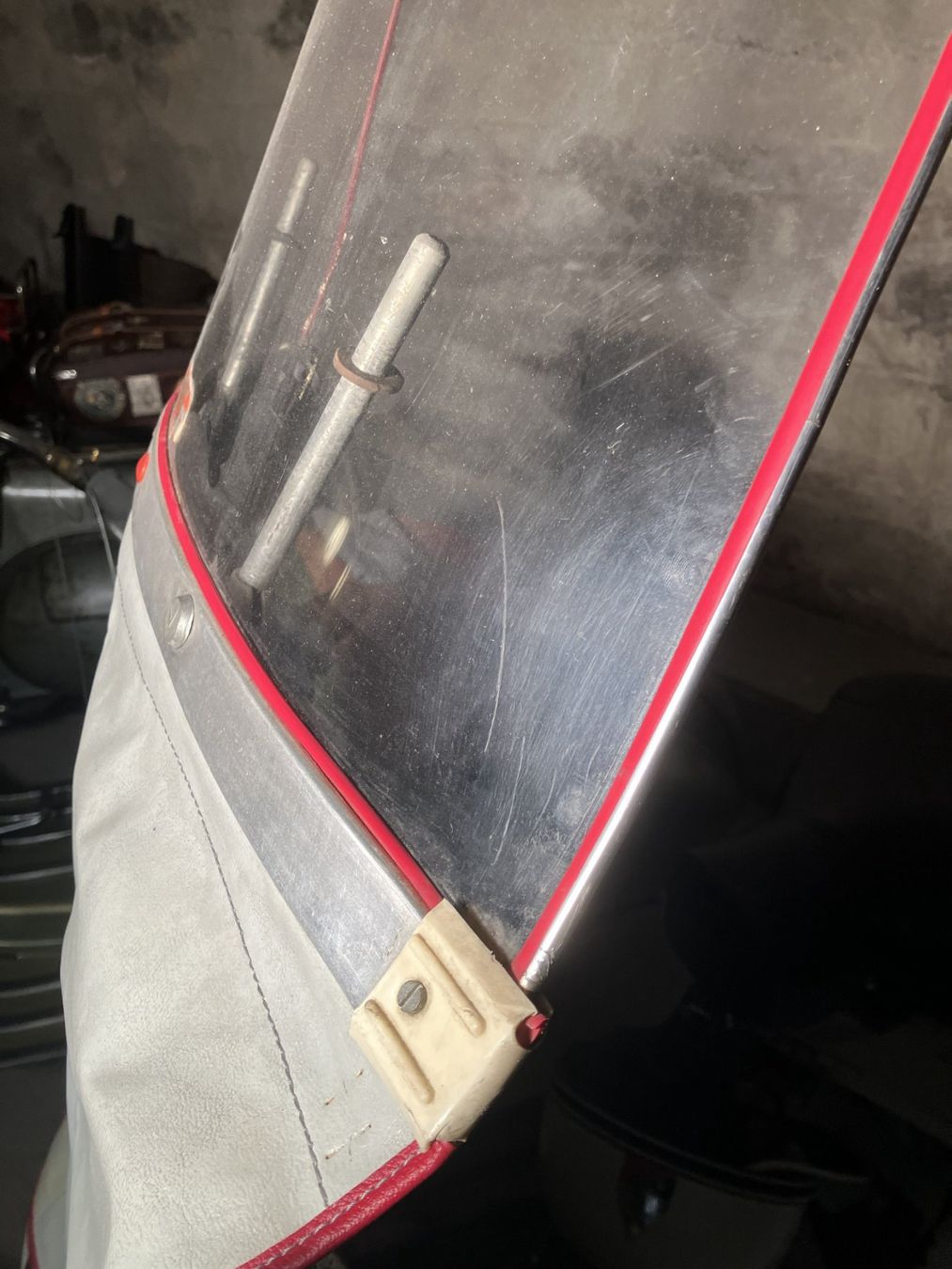 Vespa Tutti pezzi di ricambio per scooter: Vespa Faro Basso Windschild mit Halterung Parabrezza – Usato da Murten venduto da ritter_surf 4