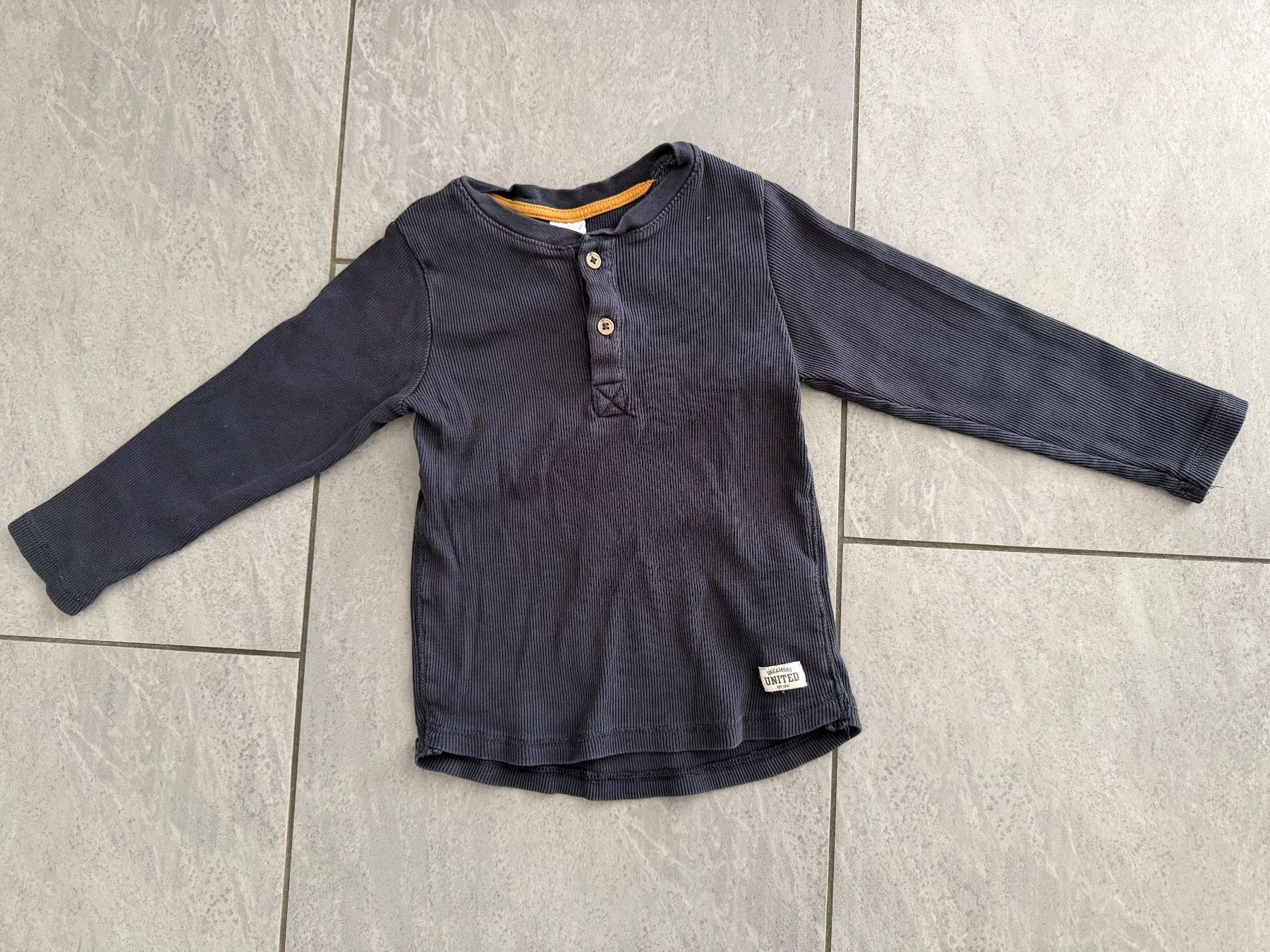 H&M Maglioni & Felpe: Langarmshirt - Grösse 98 - H&M – Usato da Bülach venduto da Loredana13