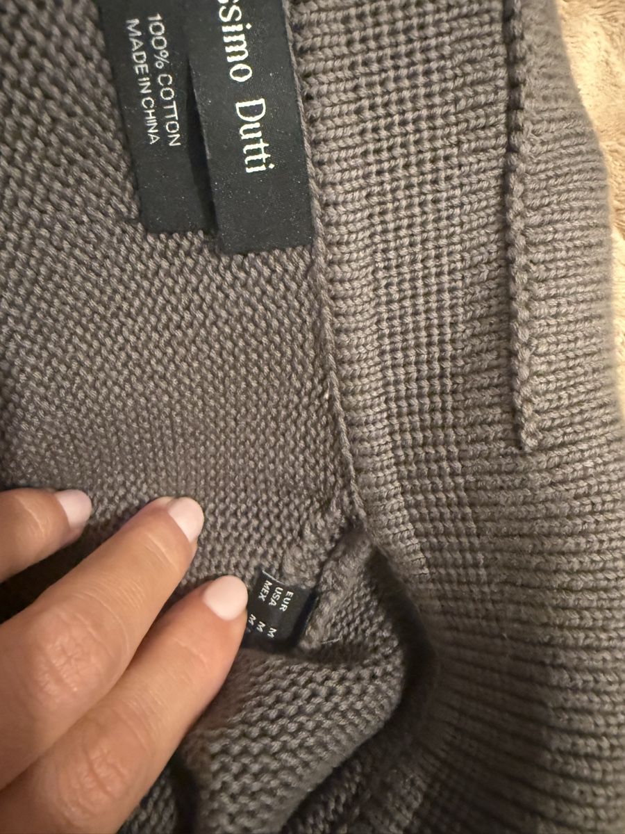 Massimo Dutti Maglioni & Felpe: Massimo Dutti sweater – Usato da Rolle venduto da eka_bc9s 2