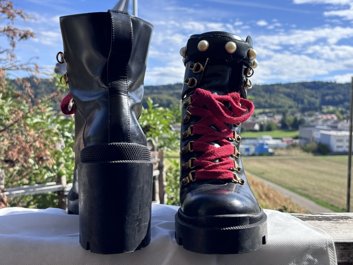 Gucci Scarpe da donna: Gucci Stiefeletten  – Nuovo (secondo la descrizione) da Walterswil SO venduto da Sunshineyupi 2