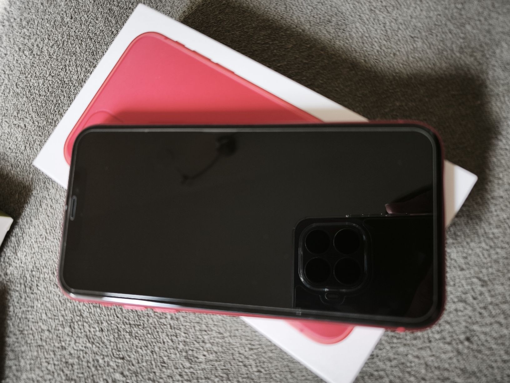 Apple Telefoni cellulari / Smartphones: iPhone 11 256 GB Product Red – Usato da Zeglingen venduto da Vanillacoke 4