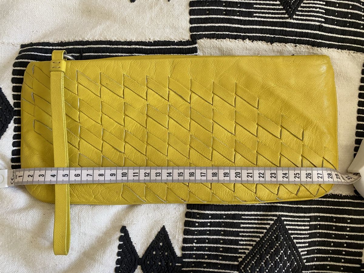 DKNY Sacs femmes: Vintage Leder Clutch DKNY – D'occasion à Zürich par linlin02 9