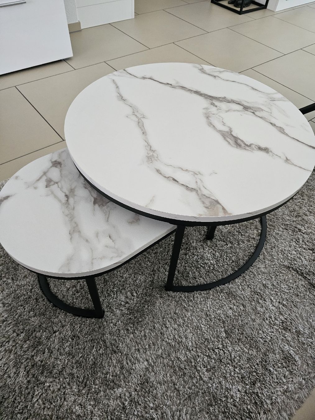 Set di tavolo e panche: Couchtisch Set  – Usato da Flums venduto da macosnunes