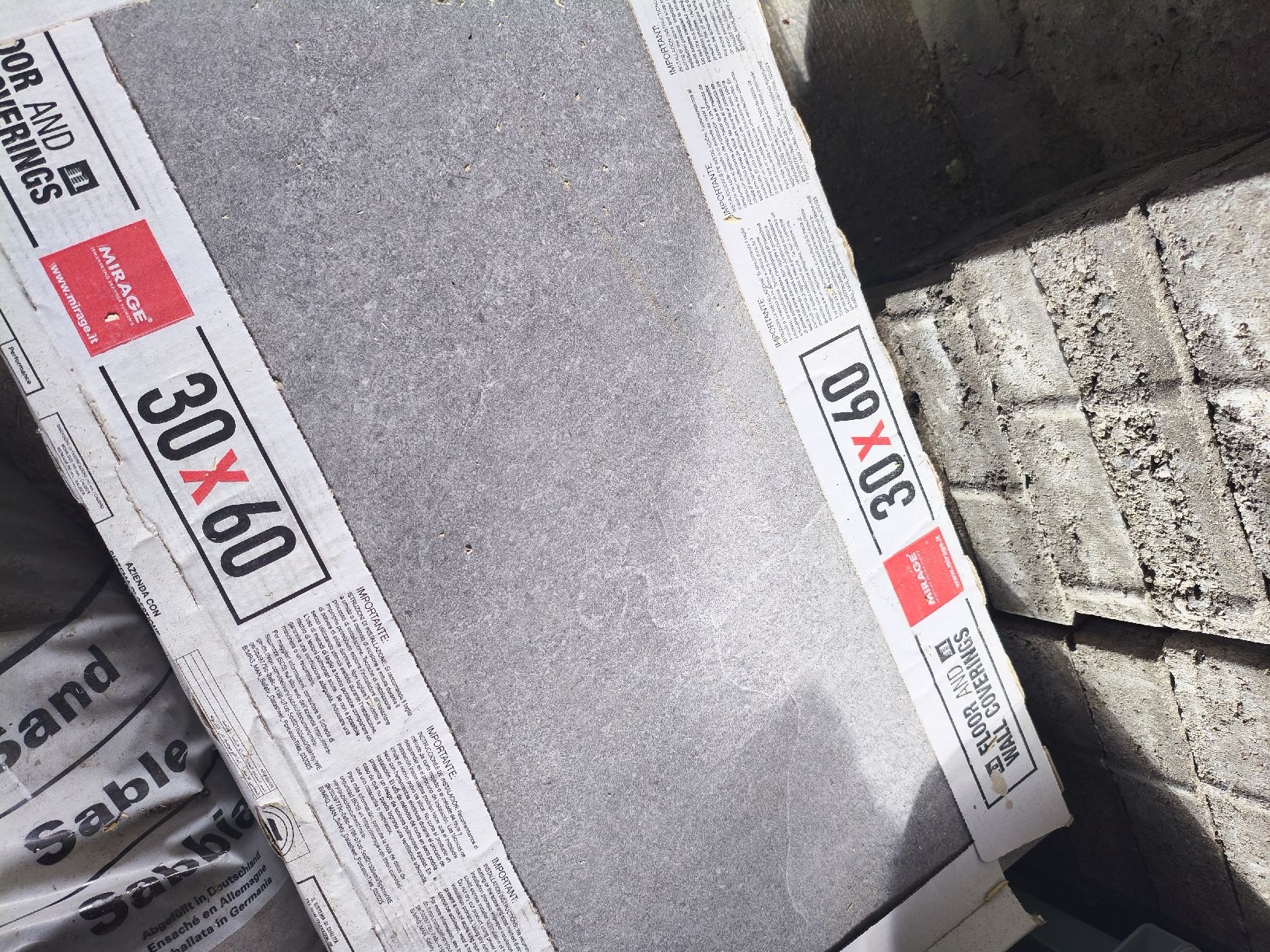 Rivestimenti per pavimenti: Gratis Bodenplatten Keramikplatten ca 2x 2m2 – Nuovo (secondo la descrizione) da Würenlingen venduto da A.ST.W. 1
