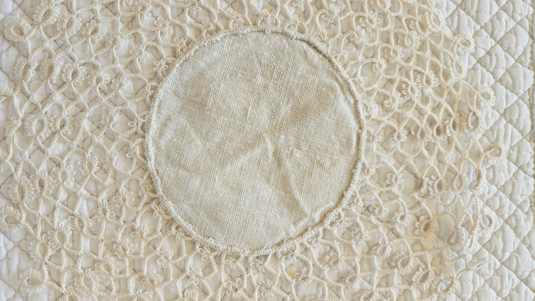 Sottobicchieri: Spitzendeckchen Spitzendeckeli Spitze Shabby Chic Frivolitee – Usato da Gossau ZH venduto da LeoniesDeko 3
