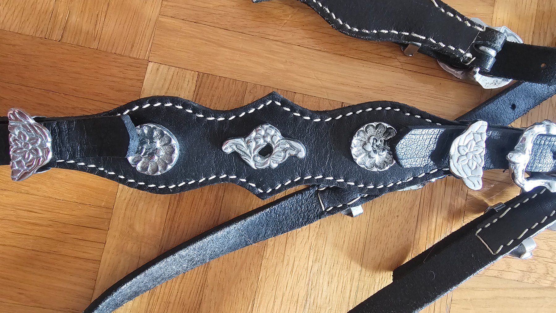 Zaumzeug & Halfter: Barockes Prunk Zaumzeug schwarz – Gebraucht aus Klingnau von anduril_25 2