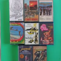 Cassettes vintage - Lot de 8 cassettes, musique variée.