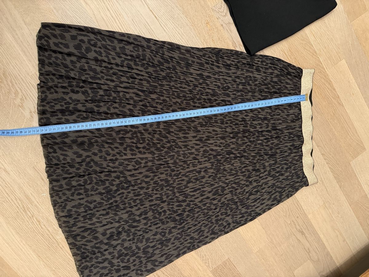 Mango Lotti di vestiti: Top Mango & schwarzer Faltenrock Leo Print Gr. L – Usato da Rubigen venduto da Elmacino 4
