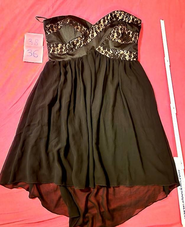 Robes: Sommerkleid, Kleid, Abendkleider  – D'occasion à Rupperswil par A.Behringer 4