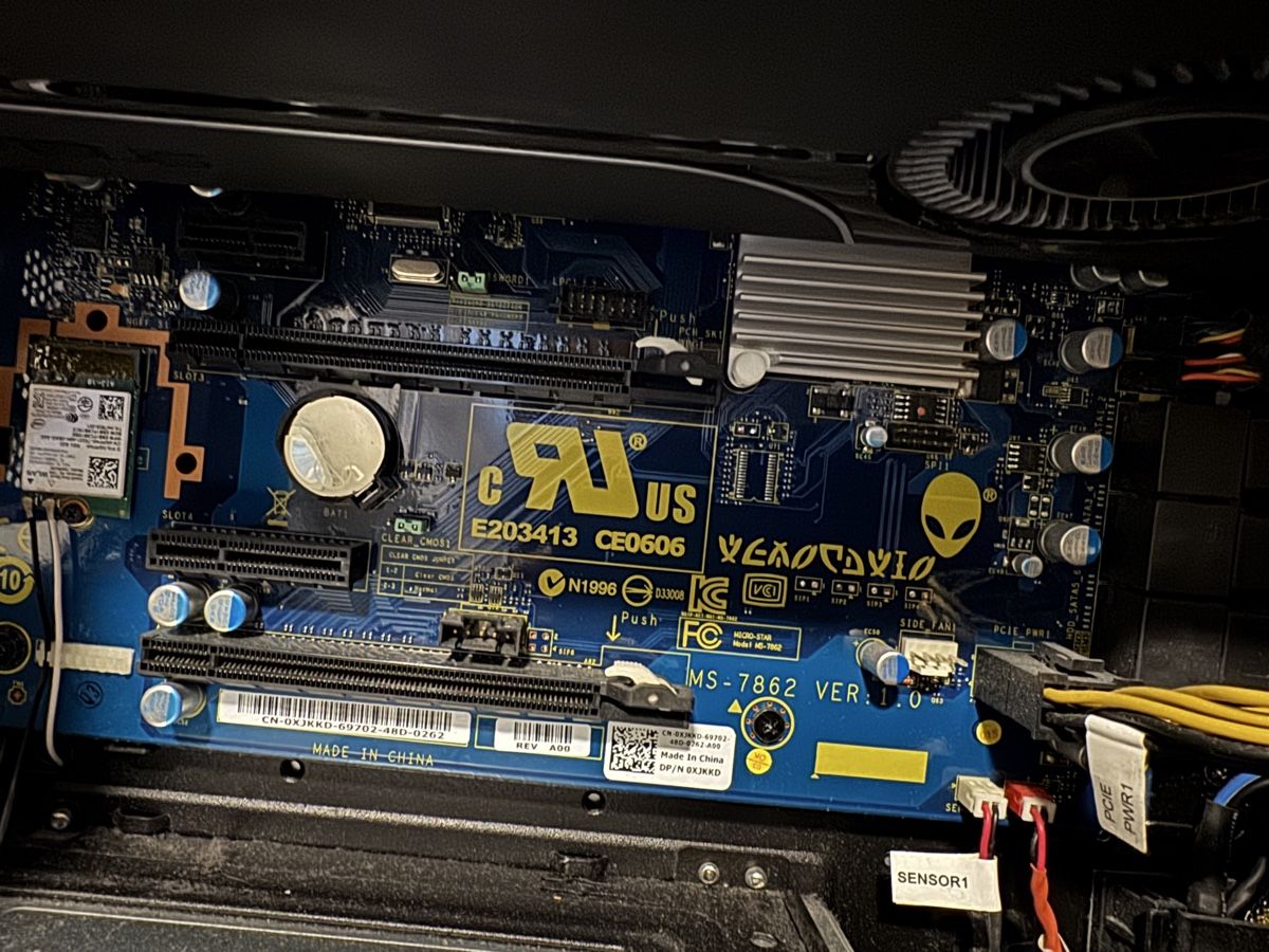 Alienware PCs: Gaming PC Alienware Area 51 R2 – Gebraucht aus Hindelbank von Foxds81 6