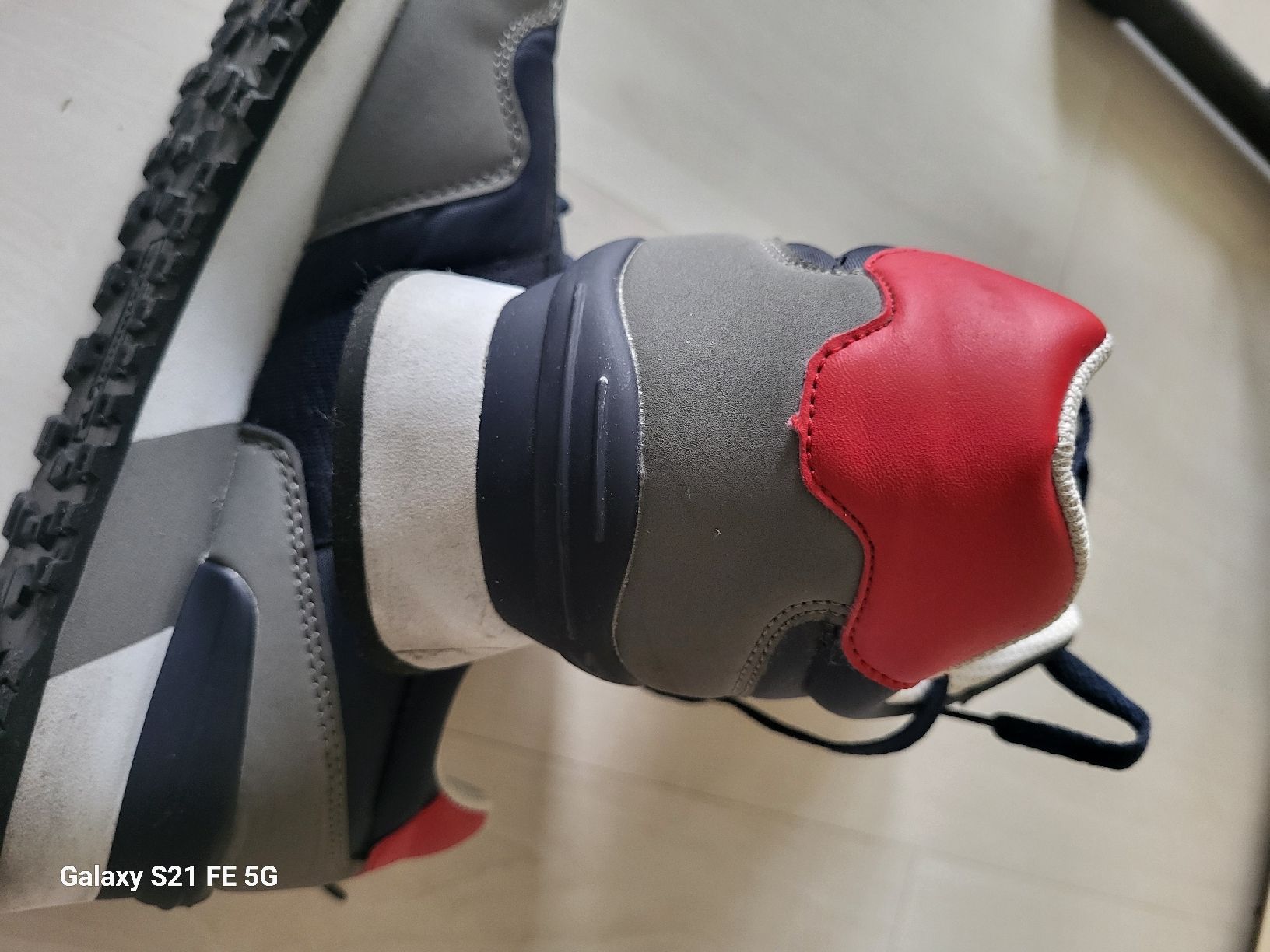 Champion Scarpe da uomo: CHAMPION SCHUHE NR.43 UNISEX – Nuovo (secondo la descrizione) da Riehen venduto da tamola67 7