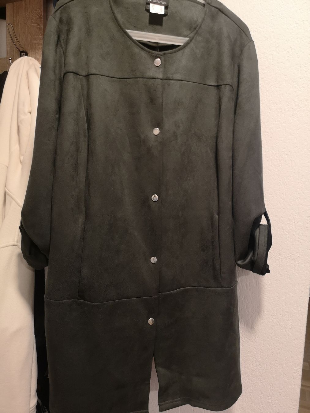 Cappotti: eine wunderschöne Damenjacke – Nuovo e nell'imballaggio originale da Dietikon venduto da aro_mr6l 4