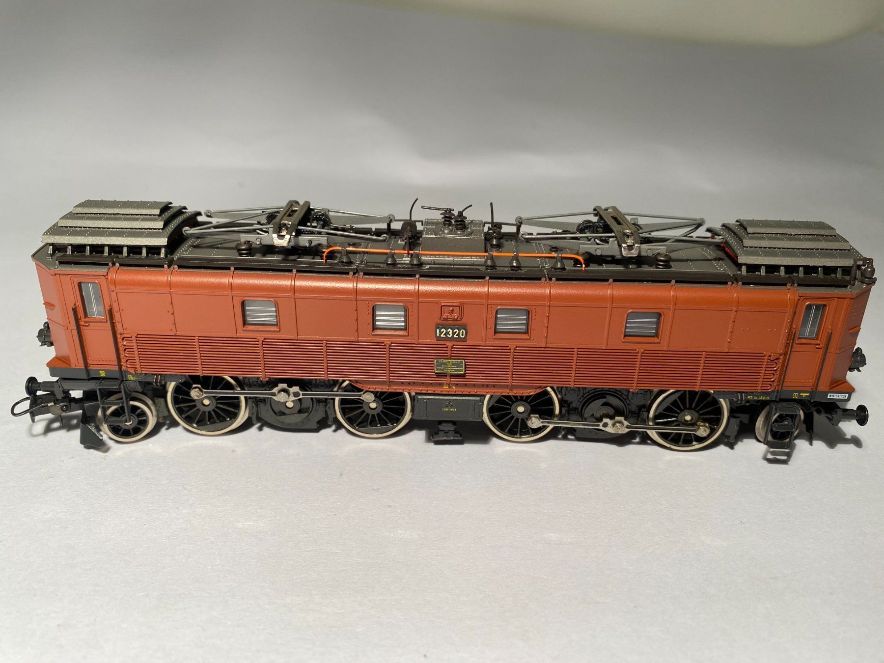 Roco Modelleisenbahnen: ROCO E-Lok BE 4/6 SBB braun 04191B DC Analog – Gebraucht aus Buchrain von Modellbahn11 3