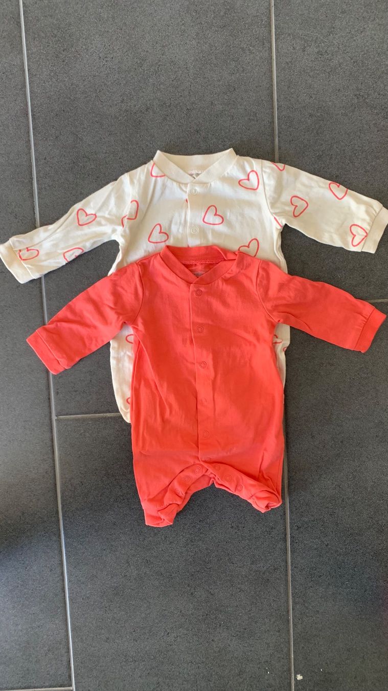 Lotti & Set di vestiti: Babykleider Grösse 50/58 – Usato da Romanshorn venduto da oag_mh9q 6