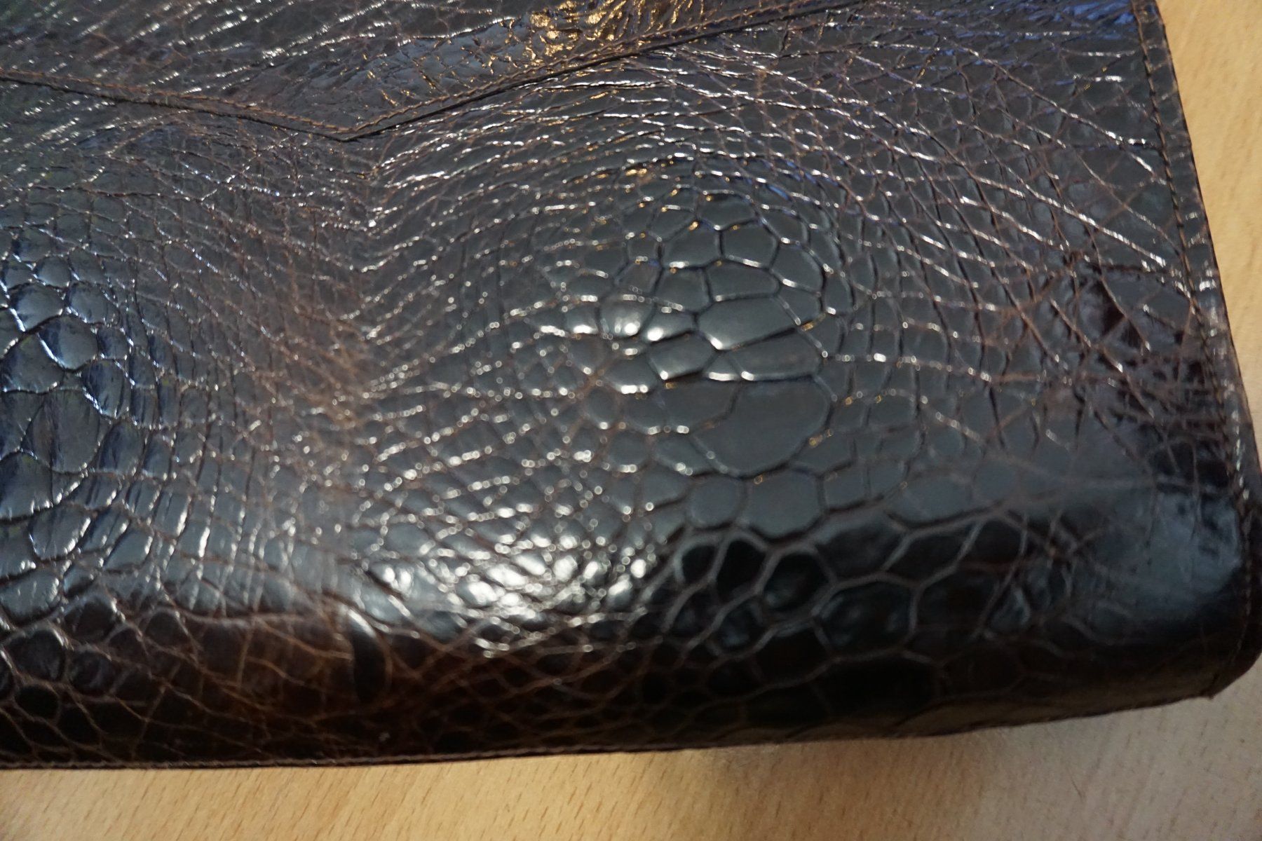 Taschen für Damen: Vintage Handtasche Kroko-Optik, braun – Gebraucht aus Zürich von einalemjena 2