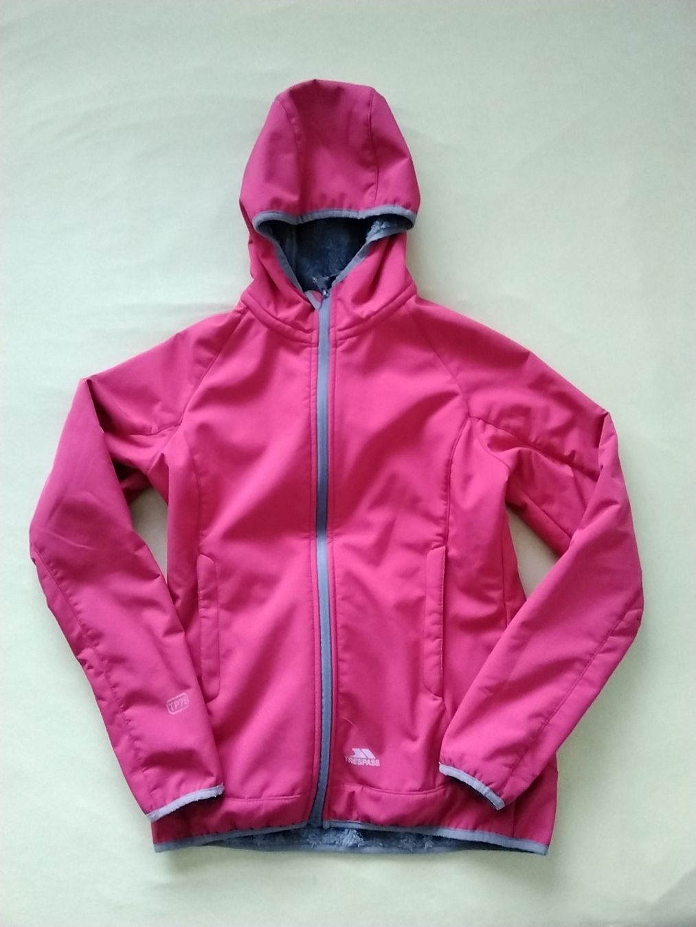 Jacken: Softshelljacke mit Teddyfutter Gr. S Damen Trespass – Gebraucht aus Balterswil von Meerdeern