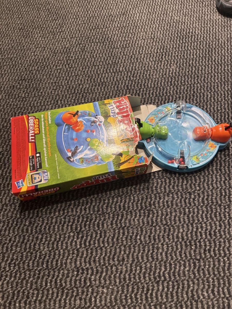 Hasbro Jeux: Hippo Flipp Spiel Hasbro Gaming gebraucht – D'occasion à Niederglatt ZH par Ghostino12 2