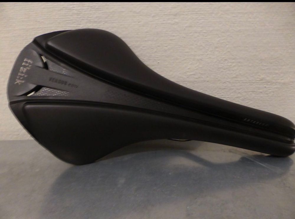 fizik antares versus r1