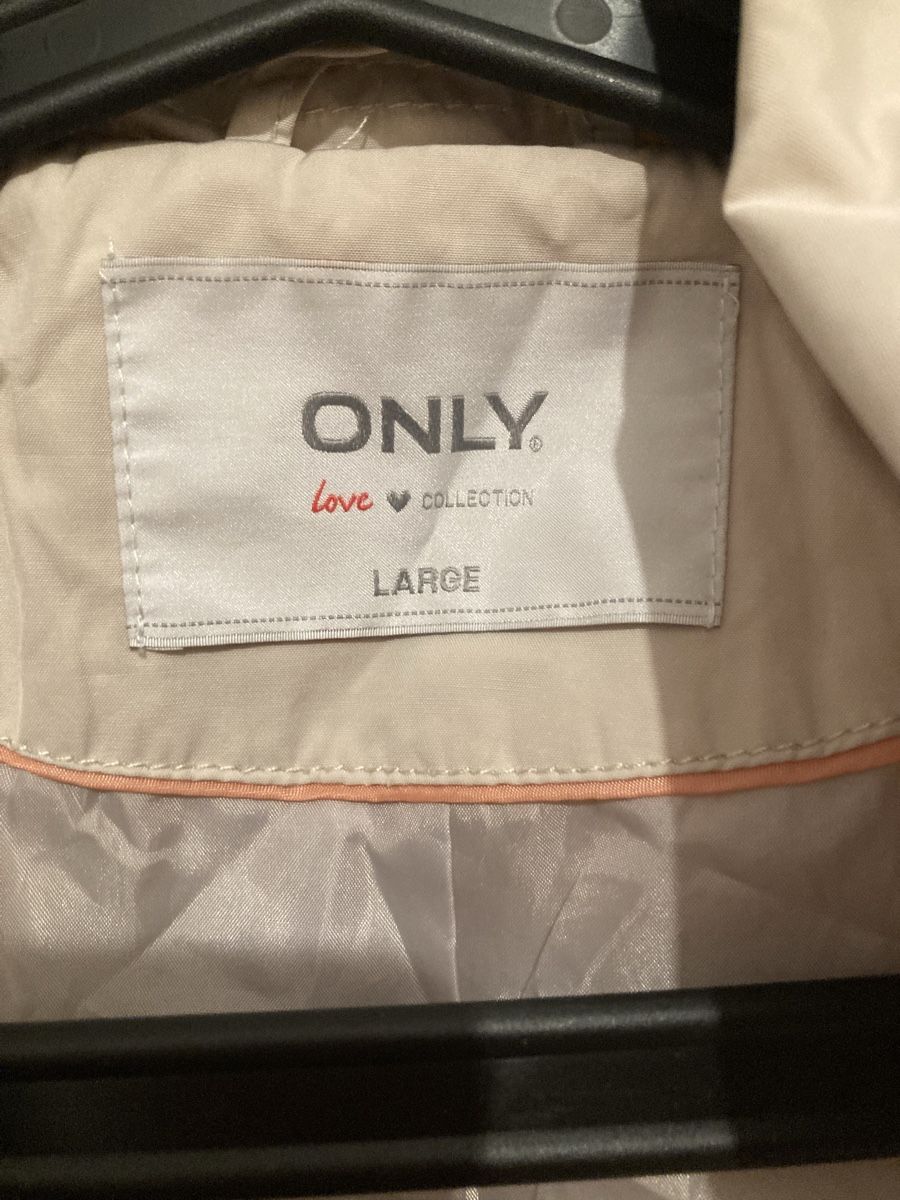 Only Cappotti: Trench Coat ONLY Doll Model Beige Size Large  – Usato da Zürich venduto da sele_x 4