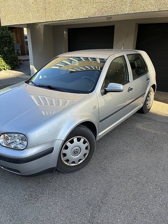 VW Autos: VW Golf – D'occasion à Ruswil par also27 1