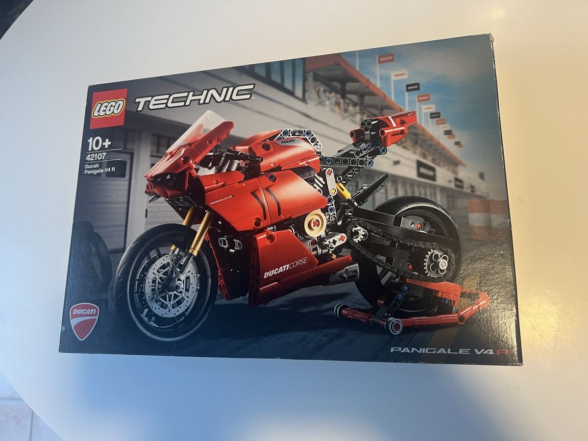 Lego Kit di costruzioni: Lego 42107 Ducati – Usato da La Rippe venduto da kat_twp7