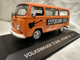 Volkswagen t2 vw bus stormy six 1971