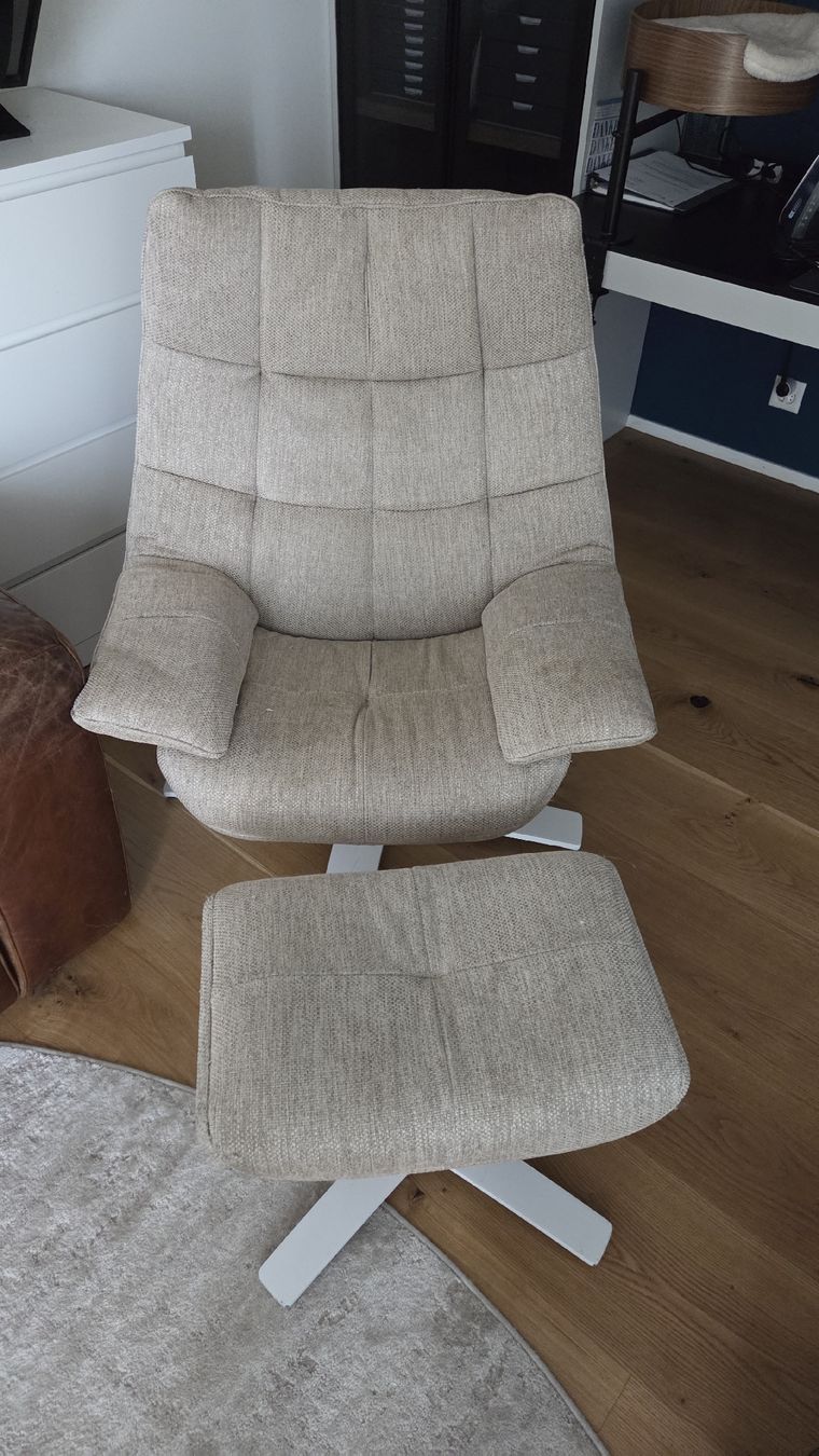 Natuzzi Sessel: Natuzzi Sessel mit Hocker, Stoff, beige, gebraucht – Gebraucht aus Basel von anel.ns83 1