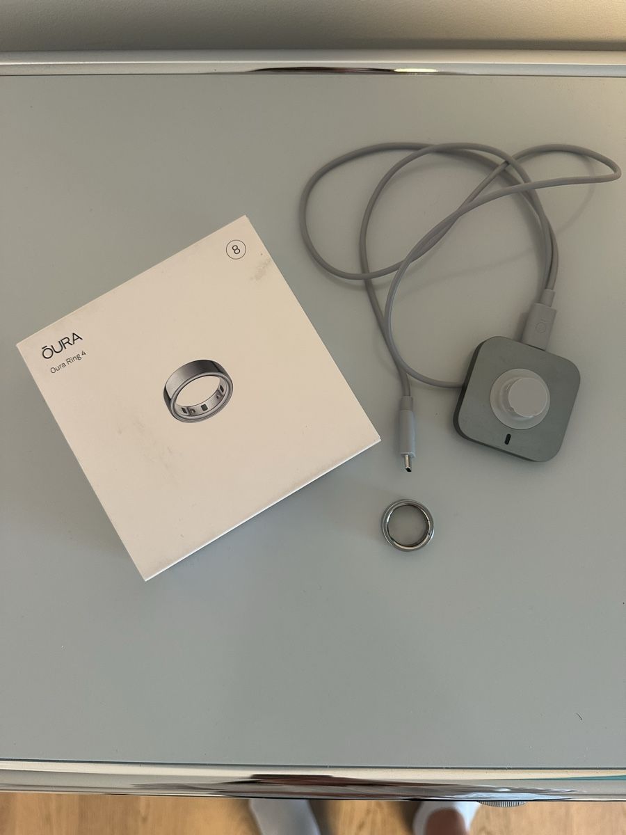 Oura Ringe: Oura Ring 4 | Grösse 8 | silber – Gebraucht aus Wabern von SAKU02 2
