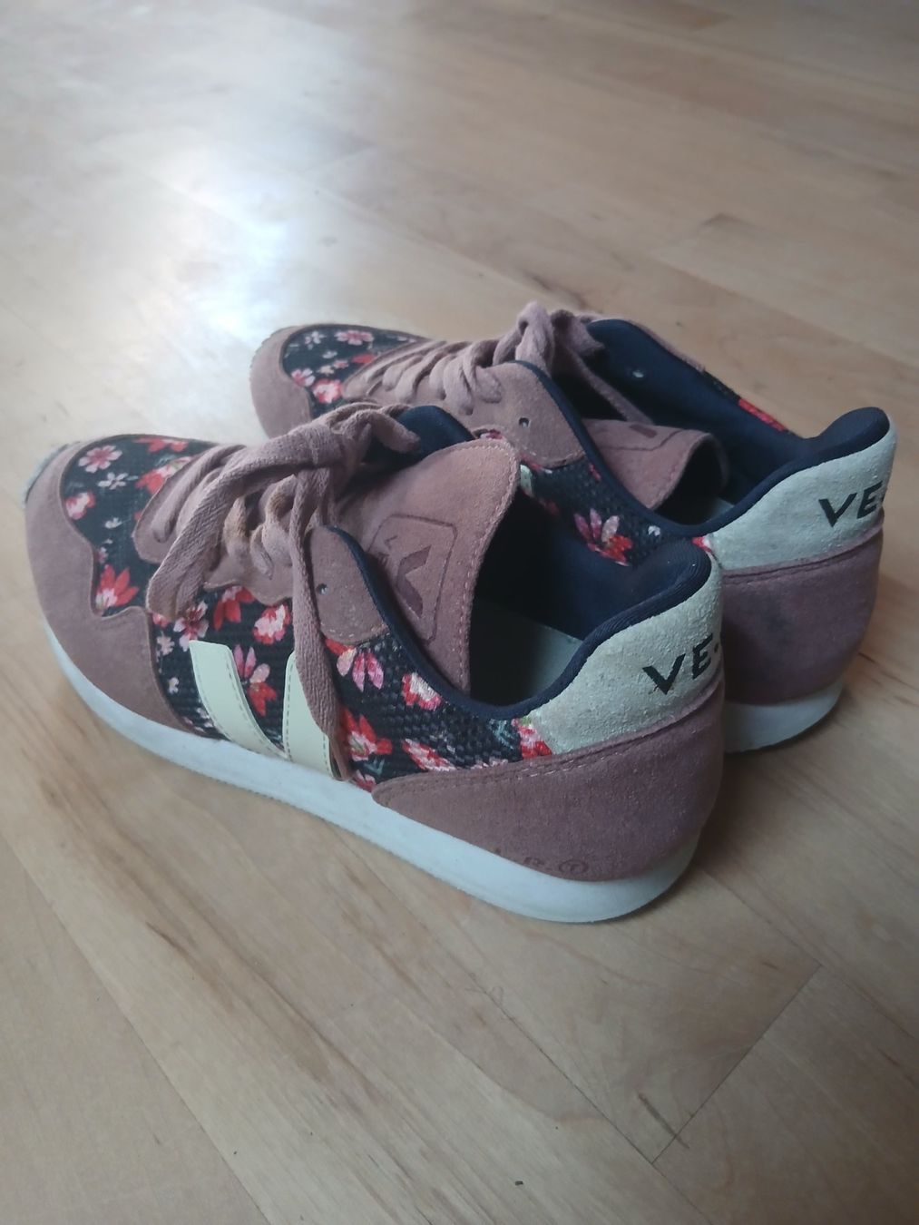 Scarpe da donna: Veja-Sneaker Gr. 37 – Usato da Rubigen venduto da christariba 2