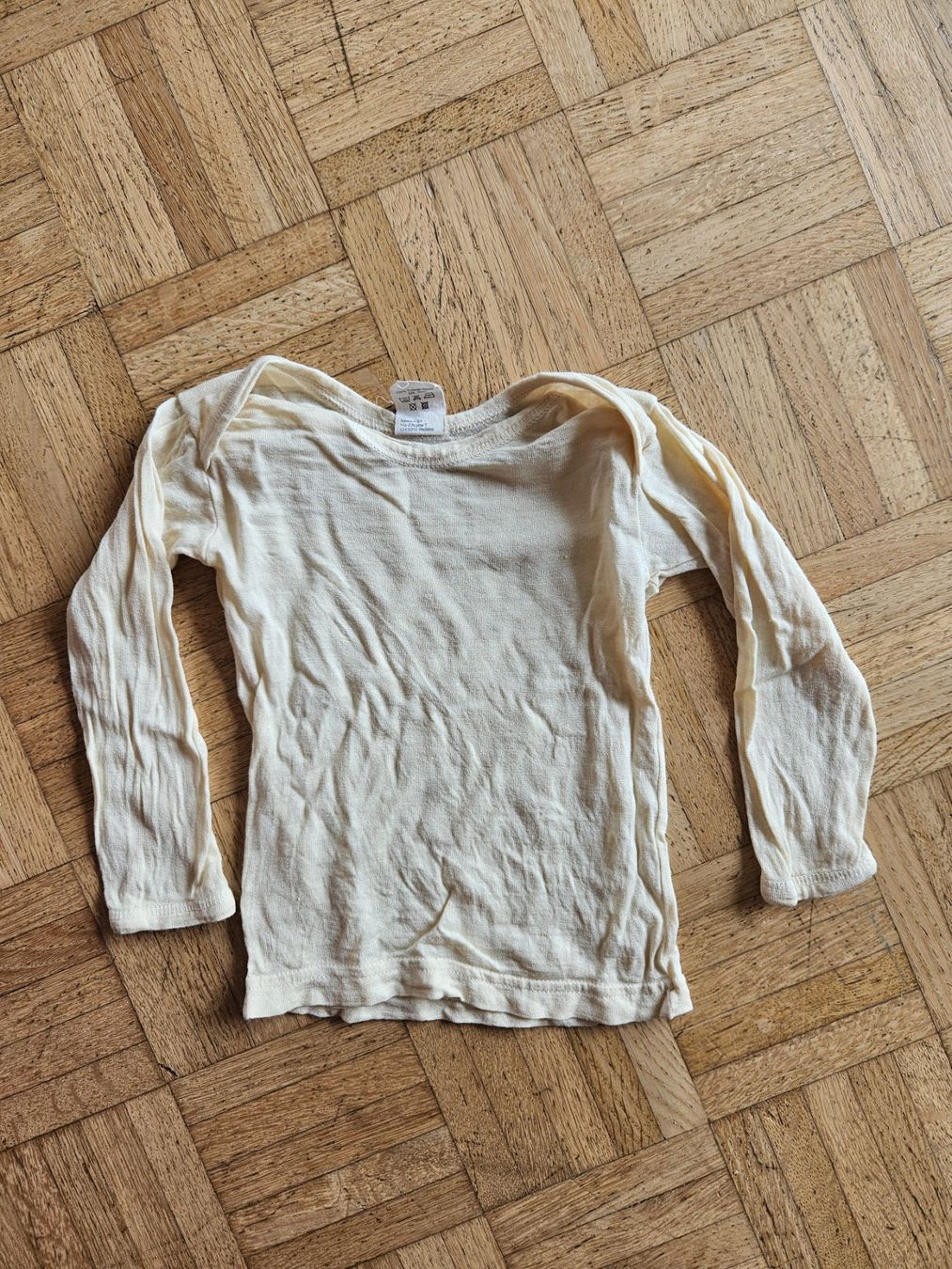 Camicie, T-shirt & Polo: Seide Shirt 86/92 – Usato da Liestal venduto da Seraphine87
