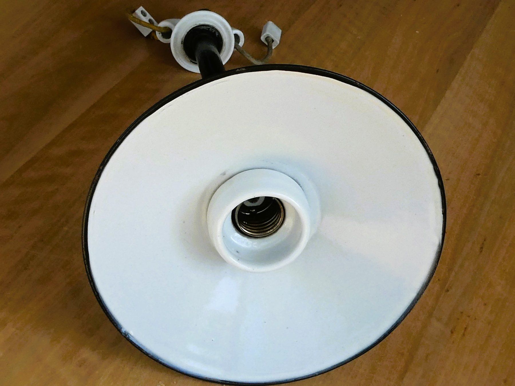Lampadari & plafoniere: Stalllampe antik – Usato da Beromünster venduto da legolas_mt-gd 5