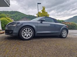 AUDI TT 2.0 TSFI Cabriolet in gutem Zustand!