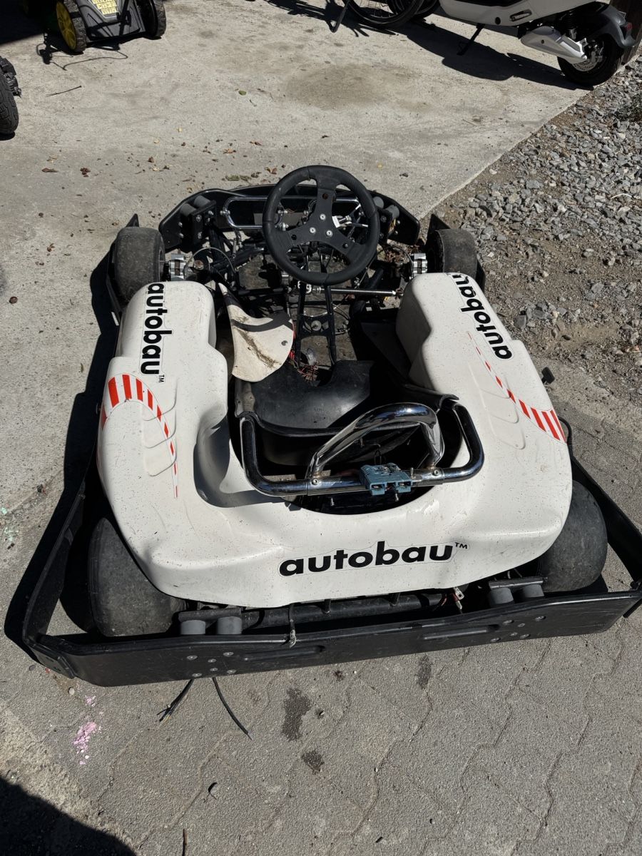 Karts: Gokart "autobau" weiss, unrestauriert – Défectueux à Aristau par bro_k98s