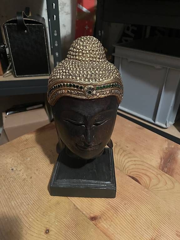 Skulpturen & Statuen: Buddha Figur aus Holz – Gebraucht aus Basel von louiskahn 1