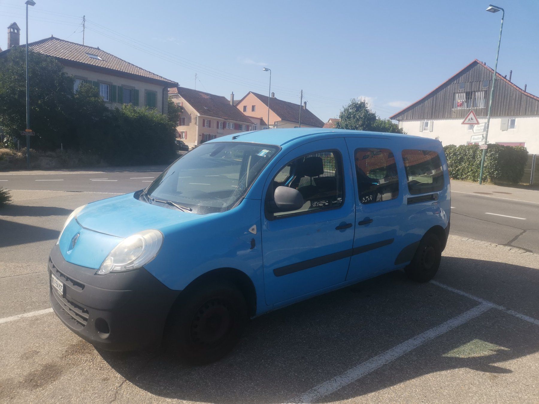 Renault Veicoli commerciali: Renault Kangoo maxi 1.5 dci 90 – Usato da Sottens venduto da monavis 2