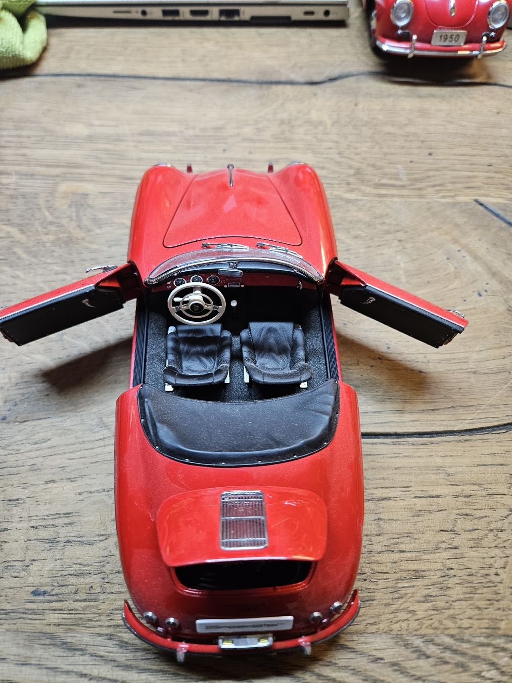 Autoart Modellautos: AutoArt Porsche 356 B Speedster 1:18 – Gebraucht aus Rorschach von TimelessTrading 3