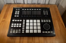 Native Instruments Maschine Studio
