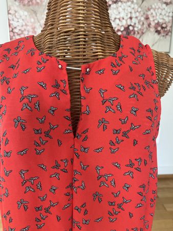 Top mit Schmetterlingen von Primark, 38