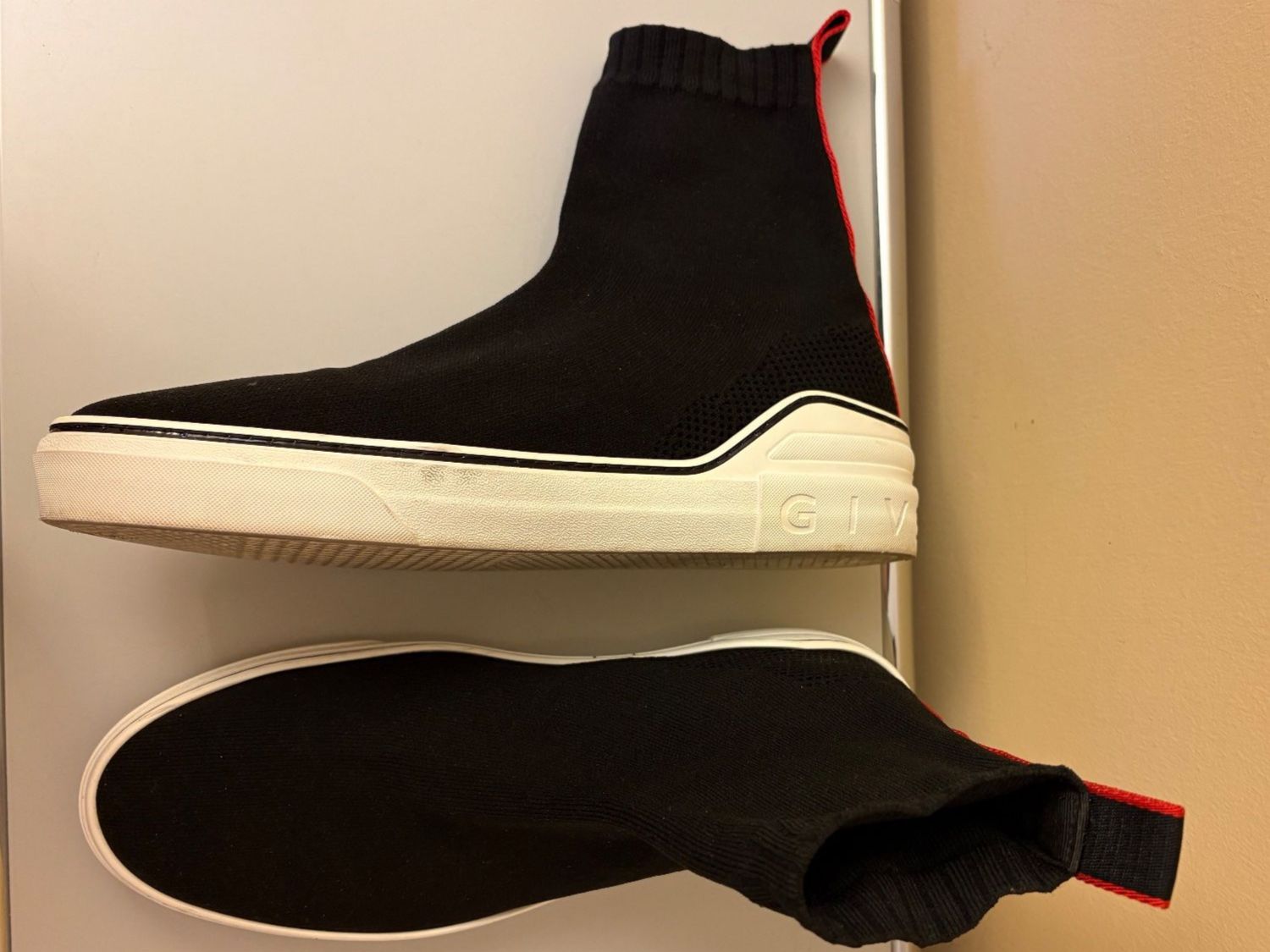 Givenchy Scarpe da uomo: GIVENCHY SNEAKER - 42- – Nuovo (secondo la descrizione) da Morges venduto da Bubblecut 2