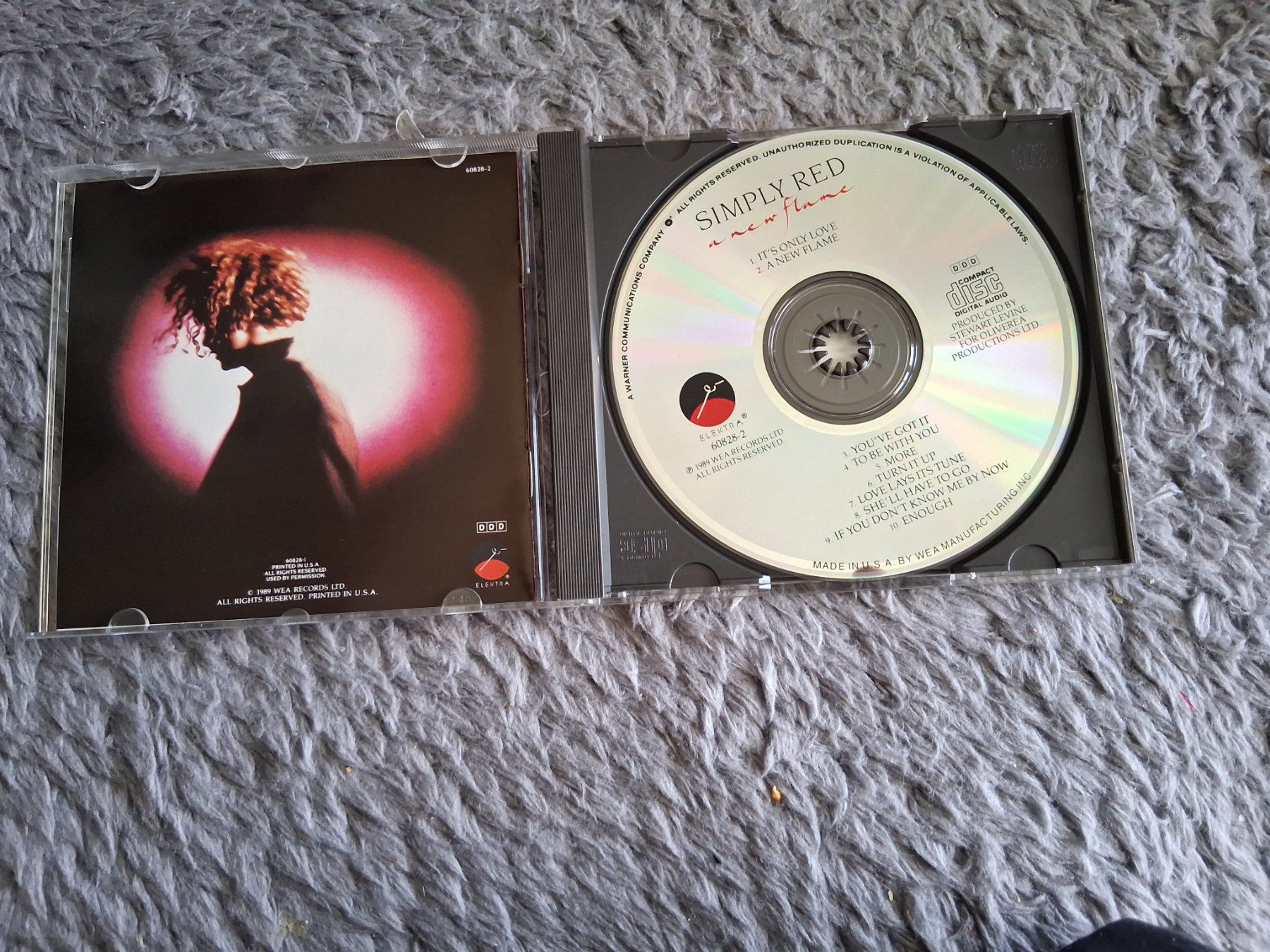 CD: SIMPLY RED    A NEW FLAME     CD – Usato da Wetzikon ZH venduto da Ramones01 2